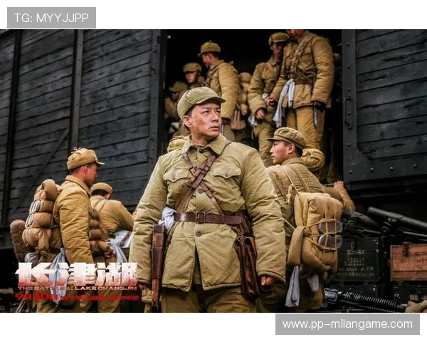 “球队激烈拼杀，战术创新助力攻势突围”