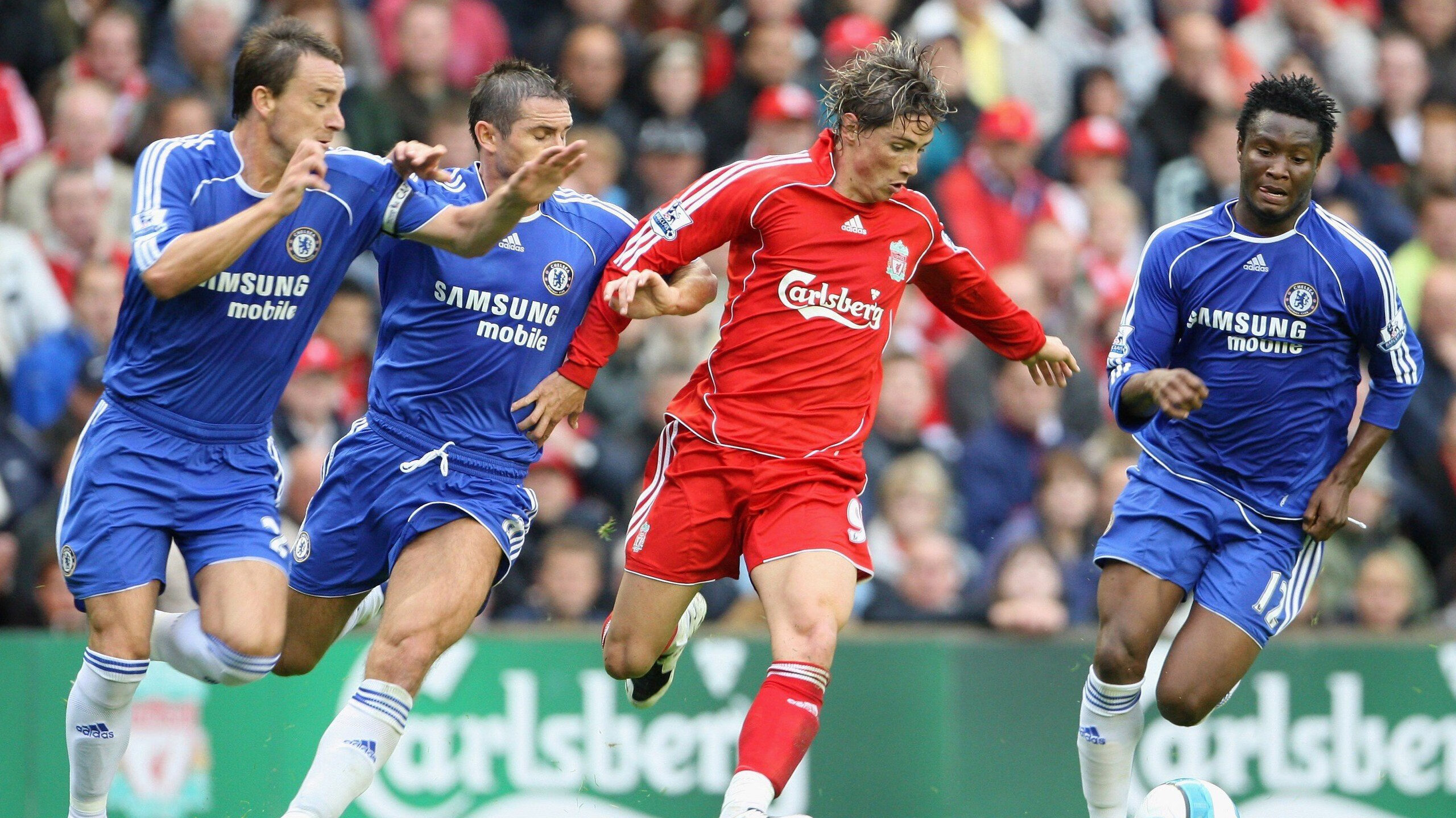 ac米兰足球官网-五大联赛红黄牌分布与比赛风格对比，五大联赛最快红牌