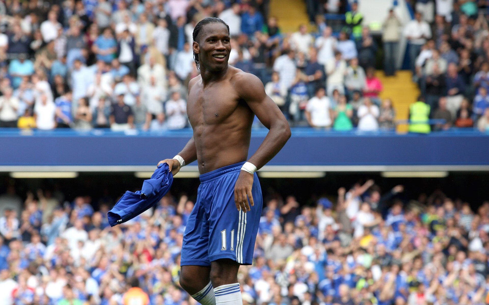 米兰体育正版平台-体育运动进社区系列展演精彩纷呈，社区体育开展